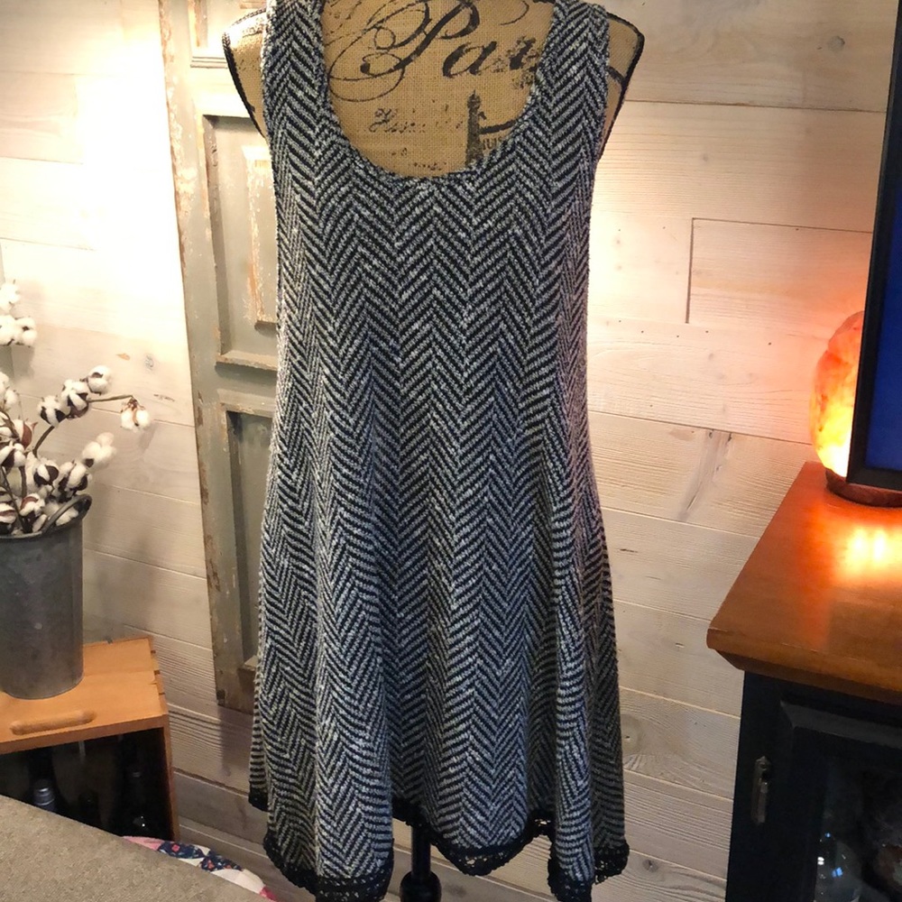 Buttons dress. M